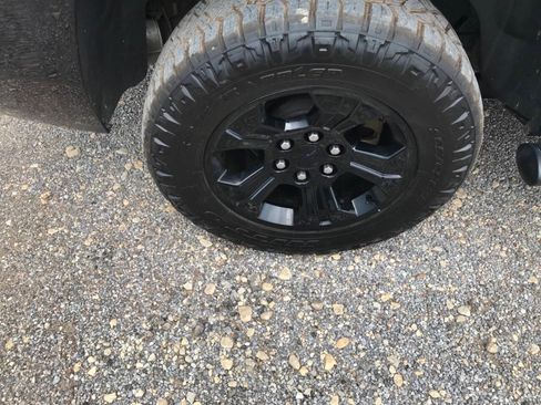 Used 2019 Chevrolet Tahoe LT w/ Luxury Package AWD/4WD image 29