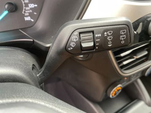 Used 2022 Ford Escape SE image 29