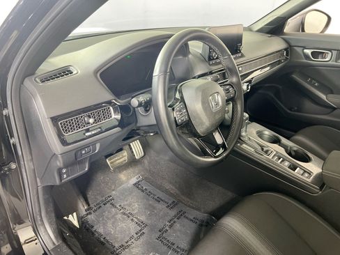 Used 2023 Honda Civic Sport image 9