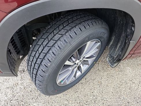 Used 2017 Toyota Highlander XLE w/ Protection Package #3 image 40