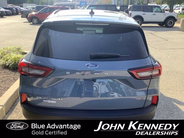 Certified 2023 Ford Escape Platinum w/ Premium Technology Package AWD/4WD image 4