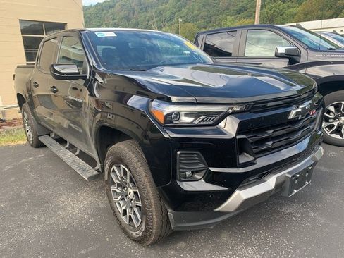 Used 2023 Chevrolet Colorado Z71 w/ Advanced Trailering Package image 16