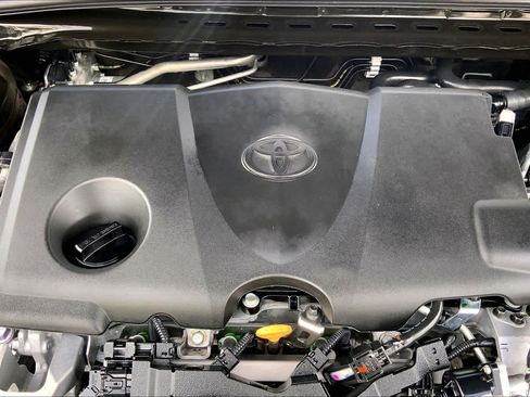 Used 2024 Toyota Camry SE w/ Convenience Package FWD image 32