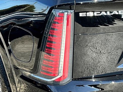 Certified 2025 Cadillac Escalade IQ Luxury 2 image 23