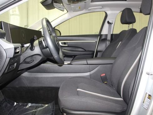 Used 2025 Hyundai Sonata SEL FWD image 11