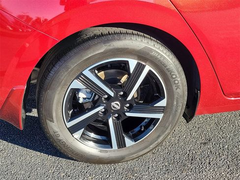 Used 2024 Nissan Sentra SV image 26