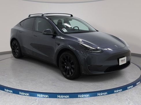 Used 2023 Tesla Model Y Long Range AWD/4WD image 4