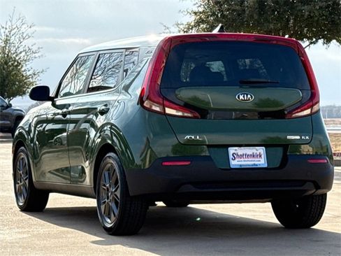 Used 2021 Kia Soul EX image 6