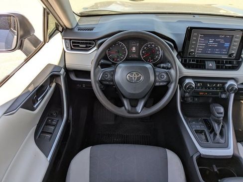 Used 2022 Toyota RAV4 XLE image 16