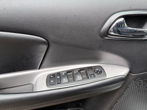 Used 2019 Dodge Journey SE w/ Premium Group FWD image 10