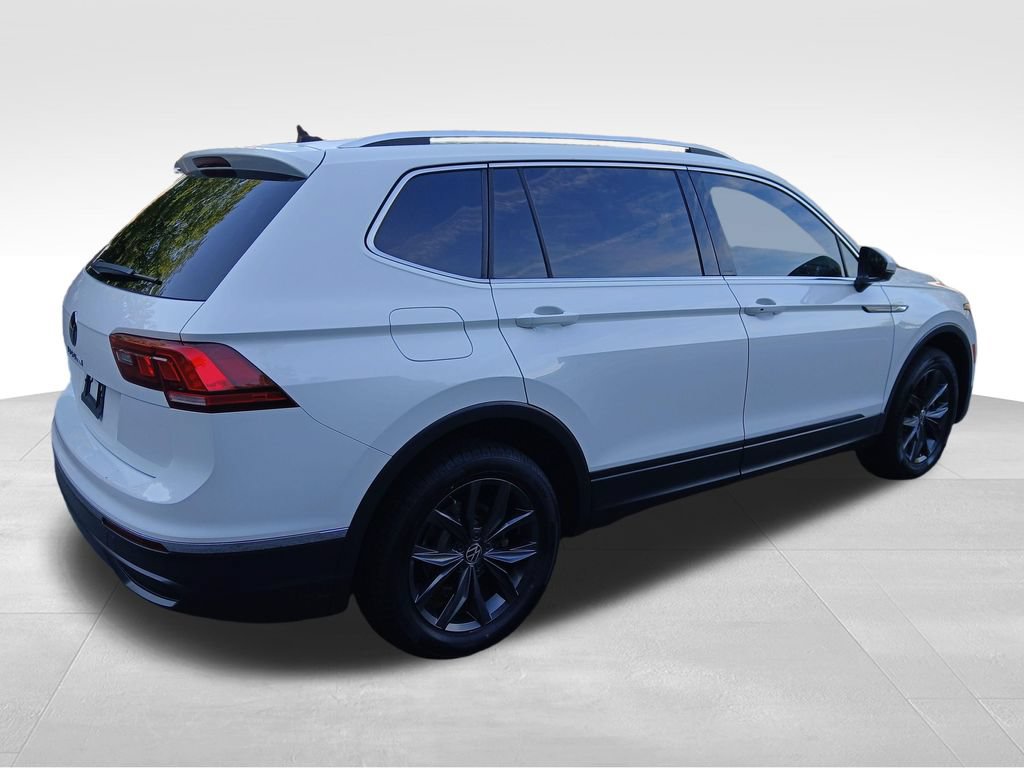 Used 2022 Volkswagen Tiguan SE FWD image 5