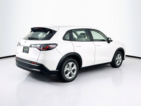 Used 2024 Honda HR-V LX image 9