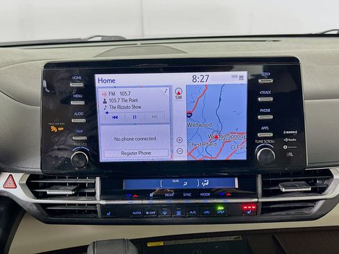 Used 2021 Toyota Sienna XLE w/ XLE Plus Package image 24