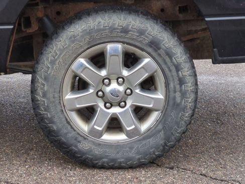 Used 2014 Ford F150 XLT w/ Equipment Group 302A Luxury image 14