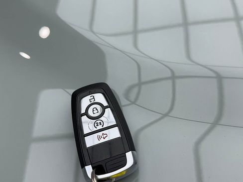 Used 2024 Ford Bronco Badlands image 53