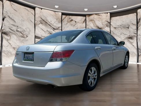 Used 2009 Honda Accord LX-P image 6