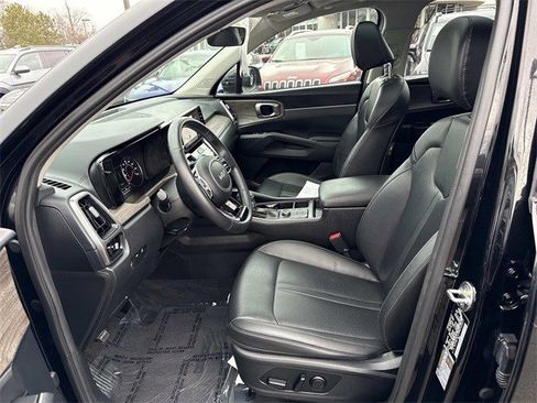 Used 2023 Kia Sorento S w/ Panoramic Sunroof Package image 14