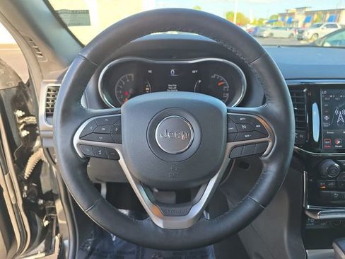 Used 2020 Jeep Grand Cherokee Altitude image 20