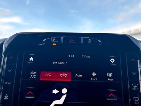 Used 2021 RAM 3500 Laramie AWD/4WD image 30