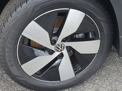 New 2026 Volkswagen Taos S AWD/4WD image 12