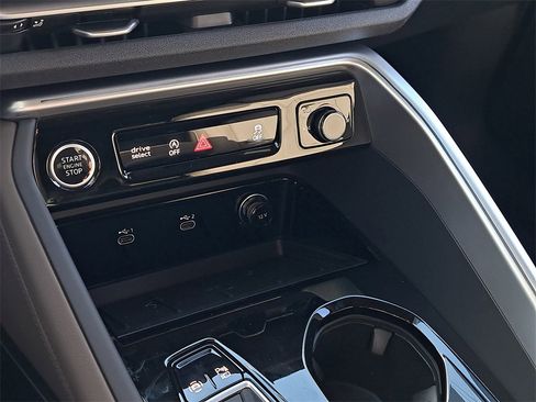 New 2025 Audi Q5 2.0T Premium Plus image 14