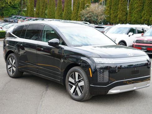 New 2026 Hyundai Ioniq 9 SEL image 3