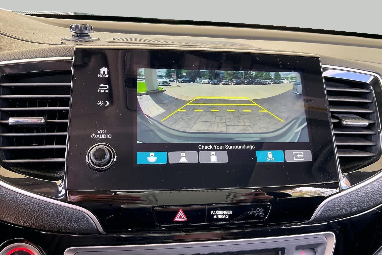 Used 2019 Honda Pilot Touring image 25