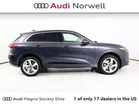 Used 2025 Audi Q5 Premium Plus AWD/4WD image 19