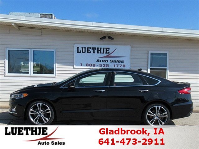 Used 2020 Ford Fusion Titanium FWD image 1