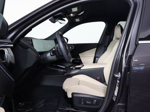 Used 2026 BMW X3 xDrive30i w/ Convenience Package AWD/4WD image 10