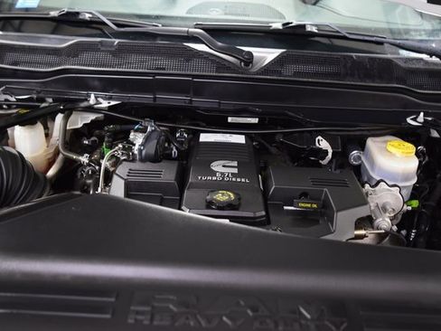 Used 2023 RAM 2500 Laramie w/ Night Edition image 28