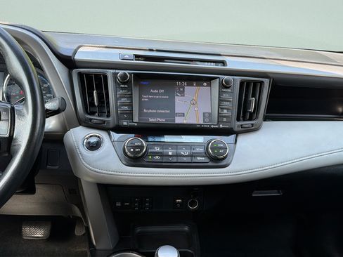Used 2018 Toyota RAV4 Limited w/ Advanced Technology Package AWD/4WD image 11
