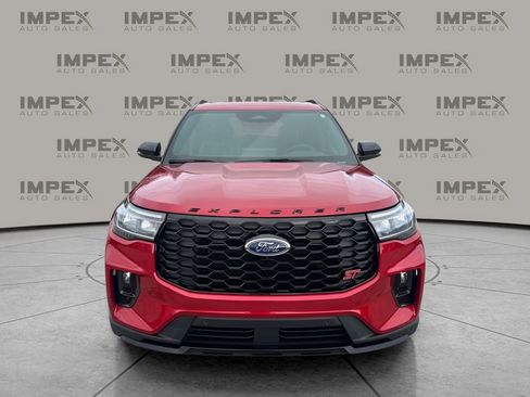 Used 2025 Ford Explorer ST image 8