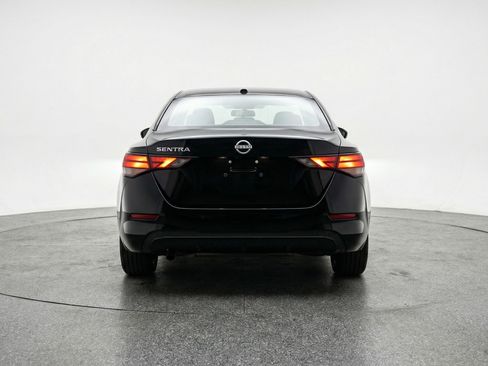 Used 2025 Nissan Sentra SV image 7
