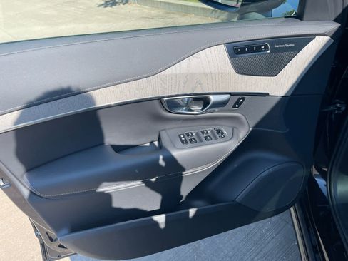 Used 2024 Volvo XC90 T8 Ultimate w/ Protection Package image 13