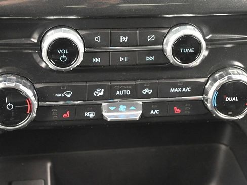 Used 2022 Ford F150 XLT w/ Equipment Group 302A High AWD/4WD image 16
