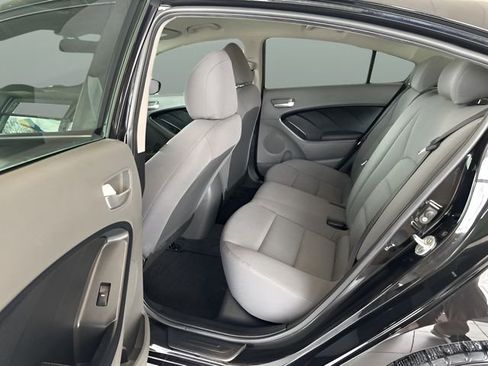Used 2017 Kia Forte LX FWD image 12