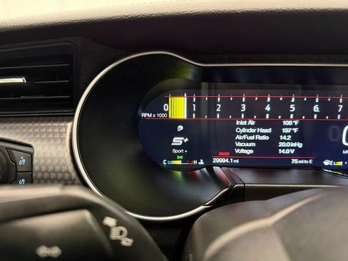 Used 2018 Ford Mustang GT Premium w/ GT Performance Package RWD image 20