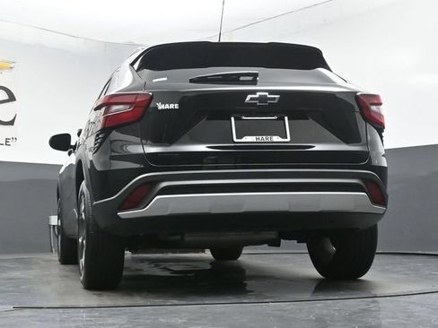 Used 2024 Chevrolet Trax LT w/ Driver Confidence Package FWD image 34