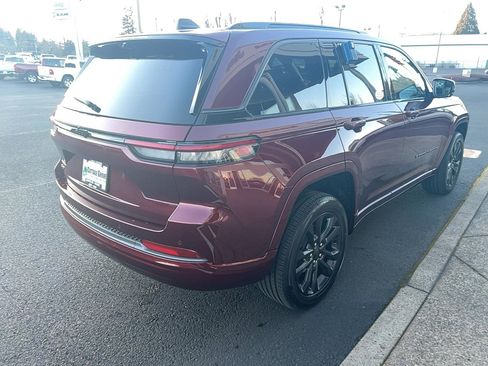 New 2026 Jeep Grand Cherokee Limited image 12