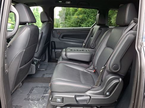 Used 2024 Honda Odyssey Sport image 10