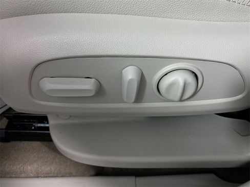 Used 2024 GMC Terrain Denali w/ Denali Premium Package image 12