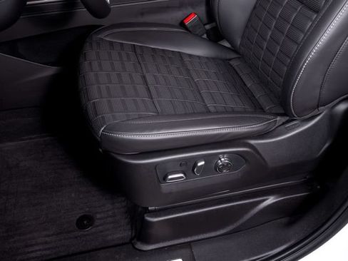 Used 2026 Cadillac Escalade Platinum Sport w/ LPO, Floor Liner Package AWD/4WD image 20