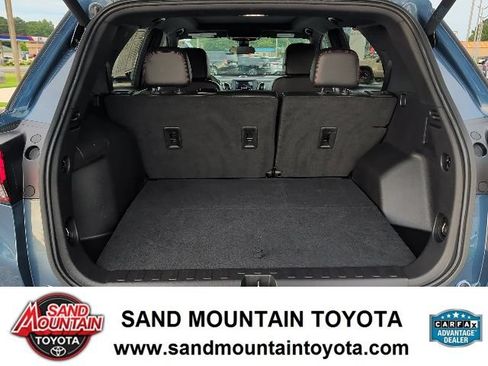 Used 2024 Chevrolet Equinox RS FWD image 12