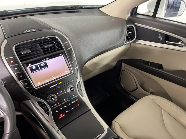 Used 2019 Lincoln Nautilus Premier AWD/4WD image 36