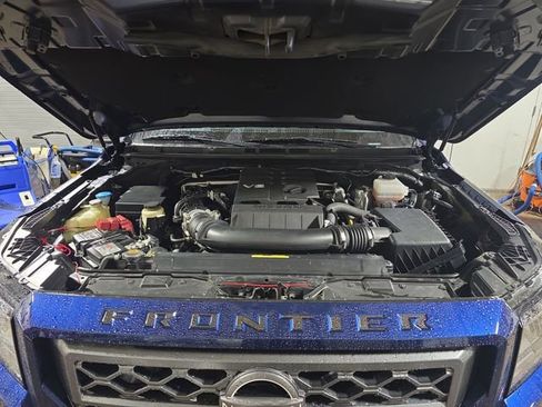 Used 2023 Nissan Frontier SV w/ Technology Package image 29