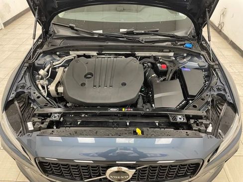 Used 2024 Volvo S60 B5 Plus image 16