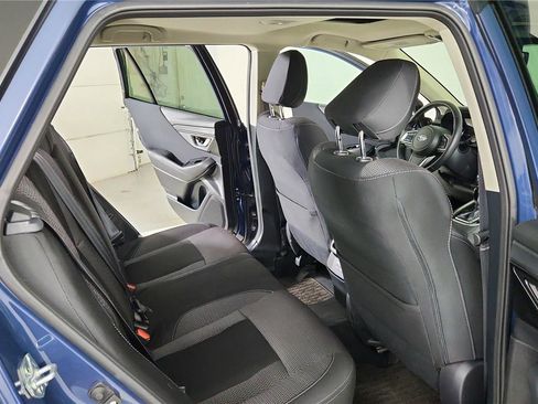 Used 2023 Subaru Outback Premium image 25