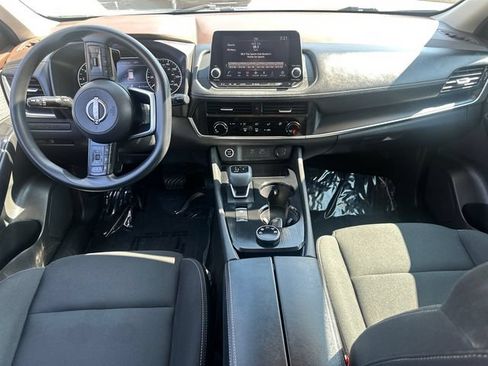 Used 2023 Nissan Rogue S AWD/4WD image 19