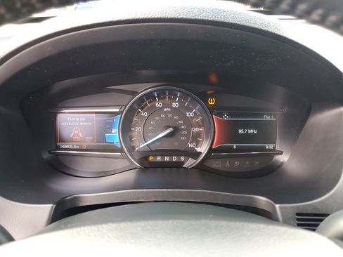 Used 2018 Ford Explorer XLT w/ Equipment Group 202A image 19